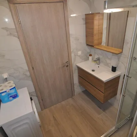 Zennova #24, Flow Family Daire Nikiti (Sithonia)